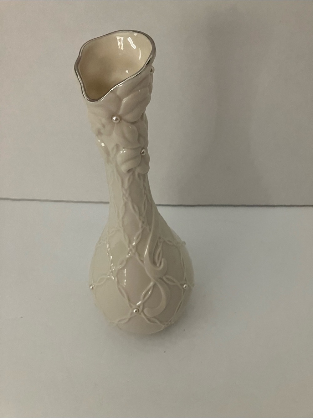 Lenox Cherish Cream Floral Pearl Accent Bud Vase